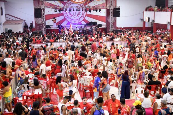 Unidos de Padre Miguel: Feijoada e Samba em Homenagem a São Jorge