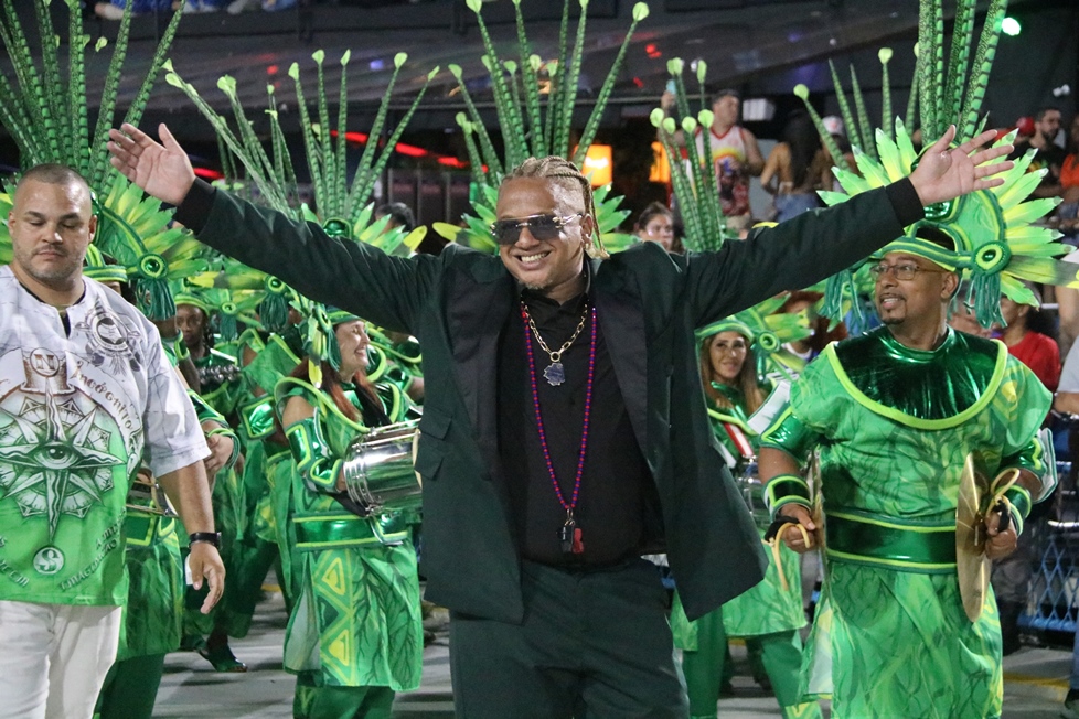 Vigário Geral: Mestre Luygui renova e a Swing Puro vai botar pra quebrar no Carnaval 2027!