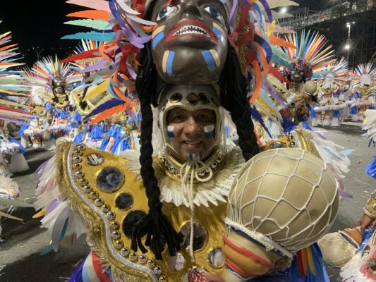 Vila Isabel: Raízes Negras e Heitor dos Prazeres fazem a Sapucaí vibrar!