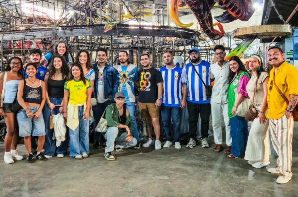 Vila Isabel recebe estudantes de Harvard para intercâmbio cultural
