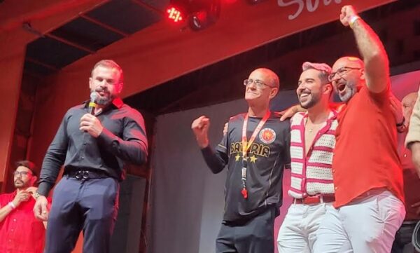 Viradouro homenageia mestre Ciça no Carnaval 2026