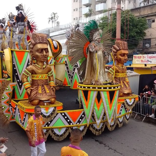 Confira a ordem de desfiles das Séries Prata e Bronze 2025