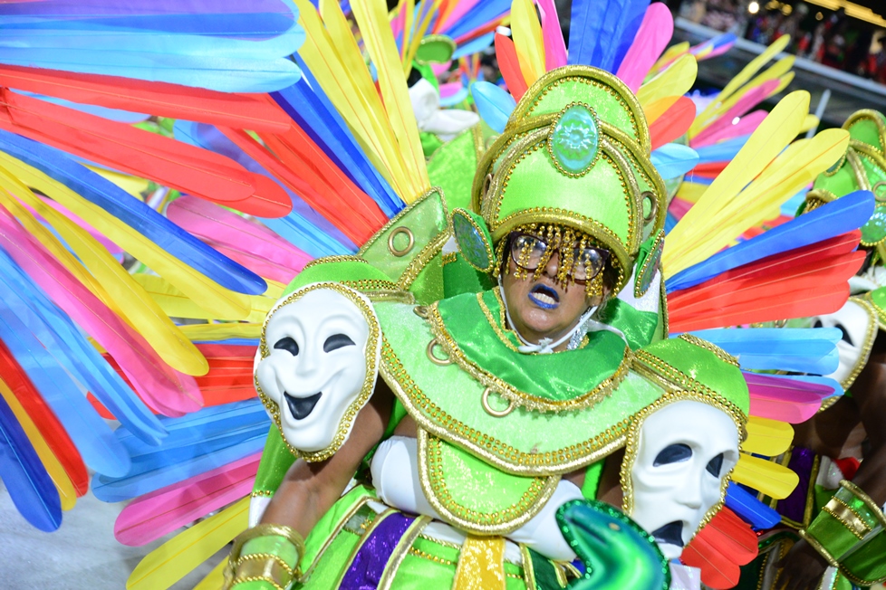 Vila Isabel abre inscrições GRÁTIS para alas especiais no Carnaval 2025